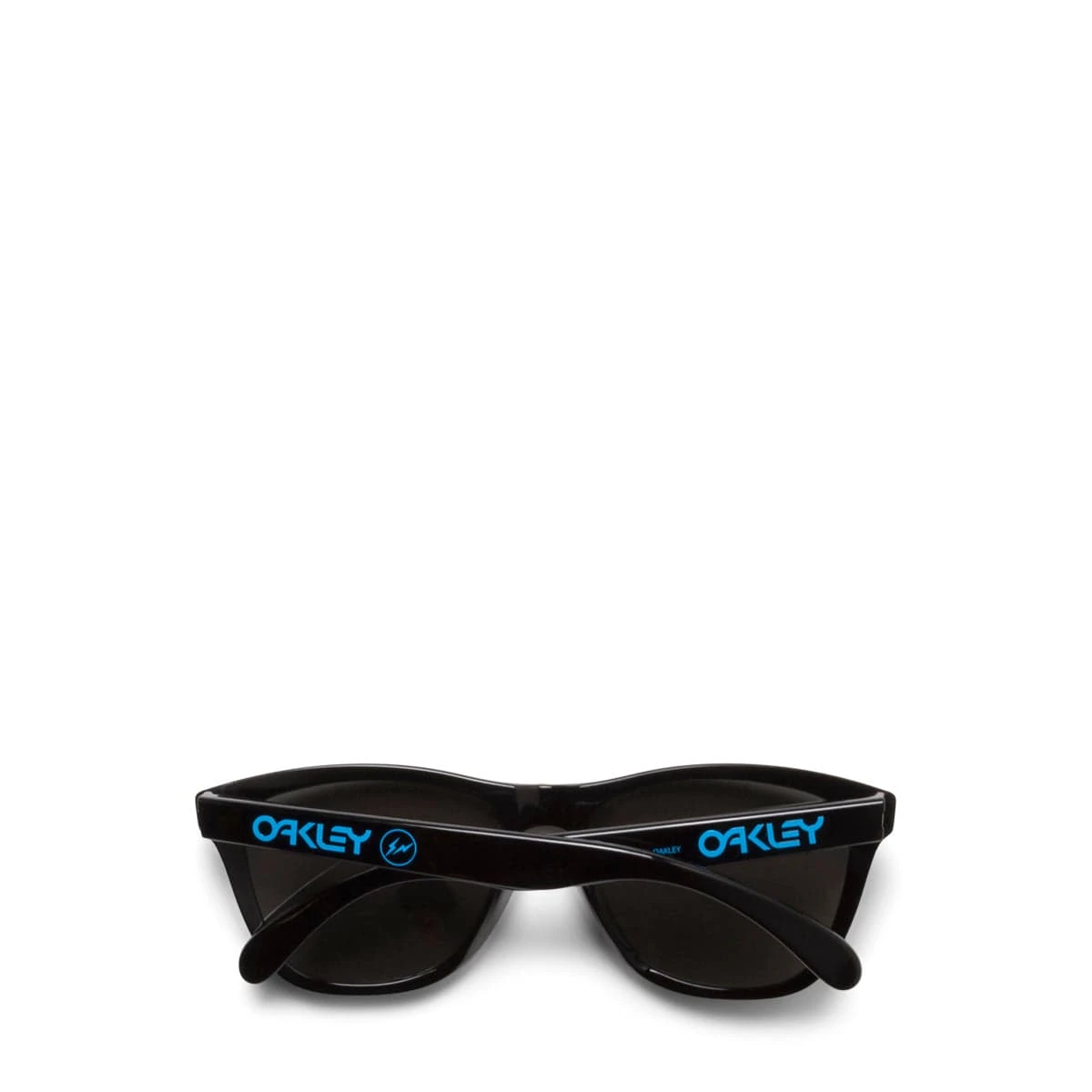 Oakley X FRAGMENT DESIGN FROGSKINS 4 Oakley X FRAGMENT DESIGN FROGSKINS - Image 2